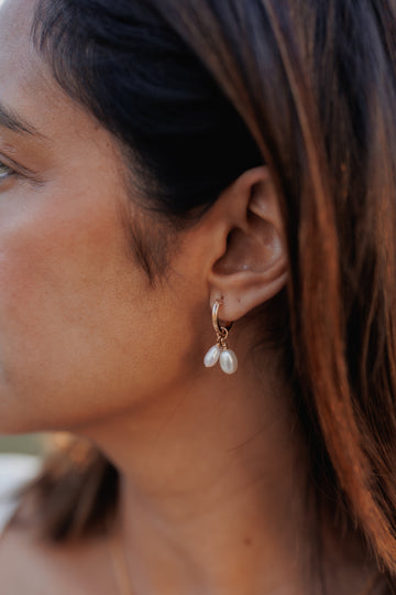 Willow Pearl Cluster Earrings